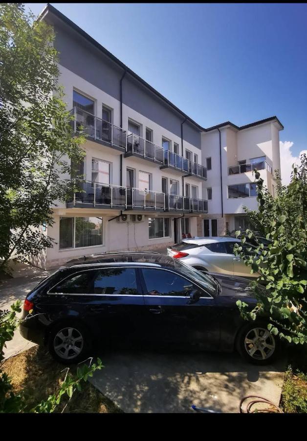 Hypnotique Hotel Navodari Bagian luar foto