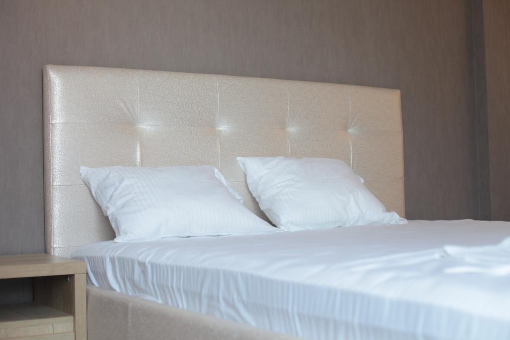 Hypnotique Hotel Navodari Bagian luar foto